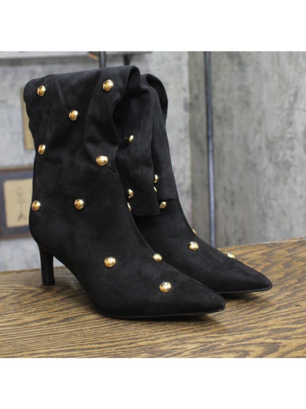 NWT A New Day Justice Boots Faux Suede Embellished Pin Jet Black / Gold 7.5M - Picture 3 of 10
